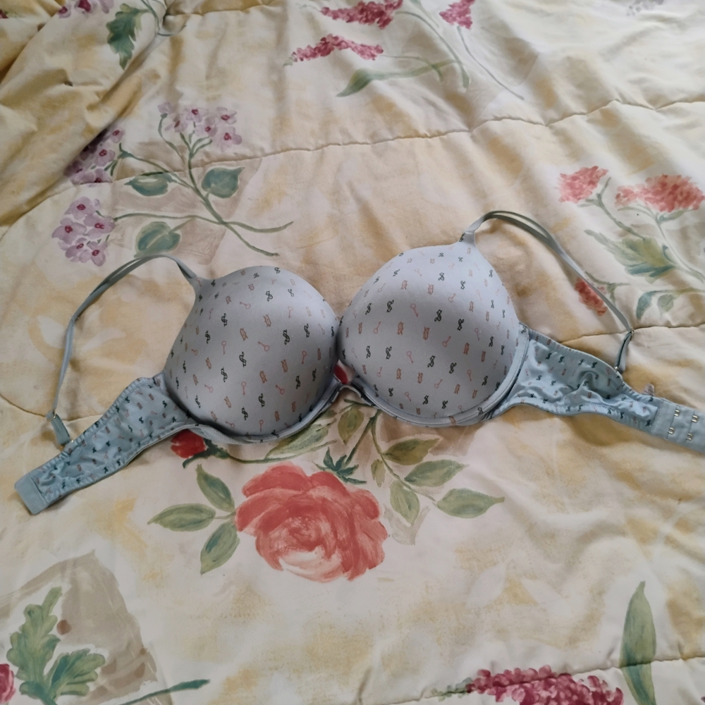 Victoria's Secret Light Blue Patterned Bra